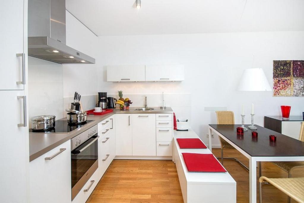 Residenz/Swantje Appartement Rostock Buitenkant foto